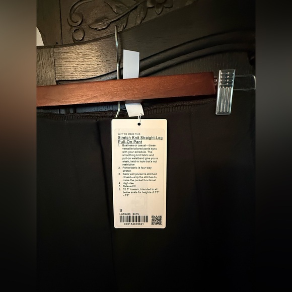 lululemon Stretch Knit Straight-Leg Pull-On Pant SZ Small Blackened Pine NWT - Picture 3 of 5